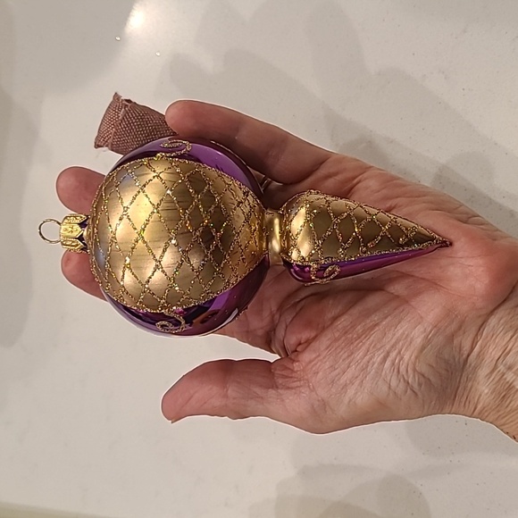 One Made in Poland Hand-blown Glass Ornament - Picture 4 of 6